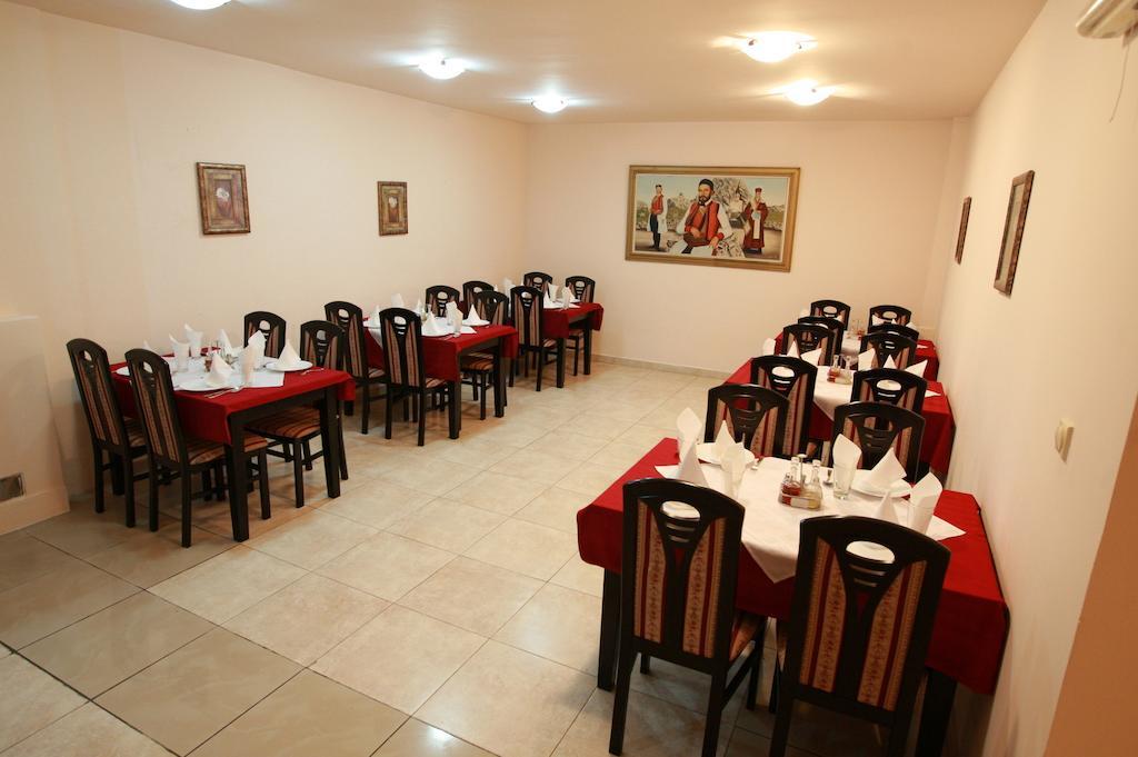 Vila Prestige Hotell 2*